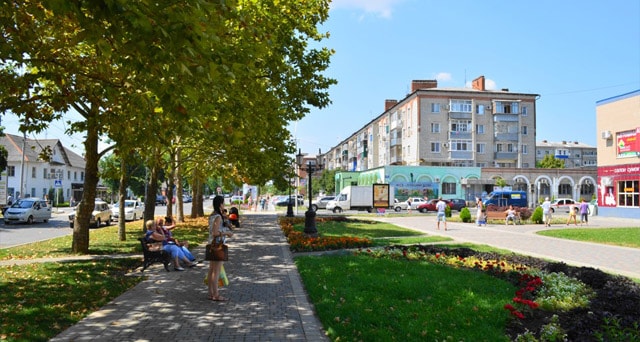 Центральная улица города Славянск на Кубани